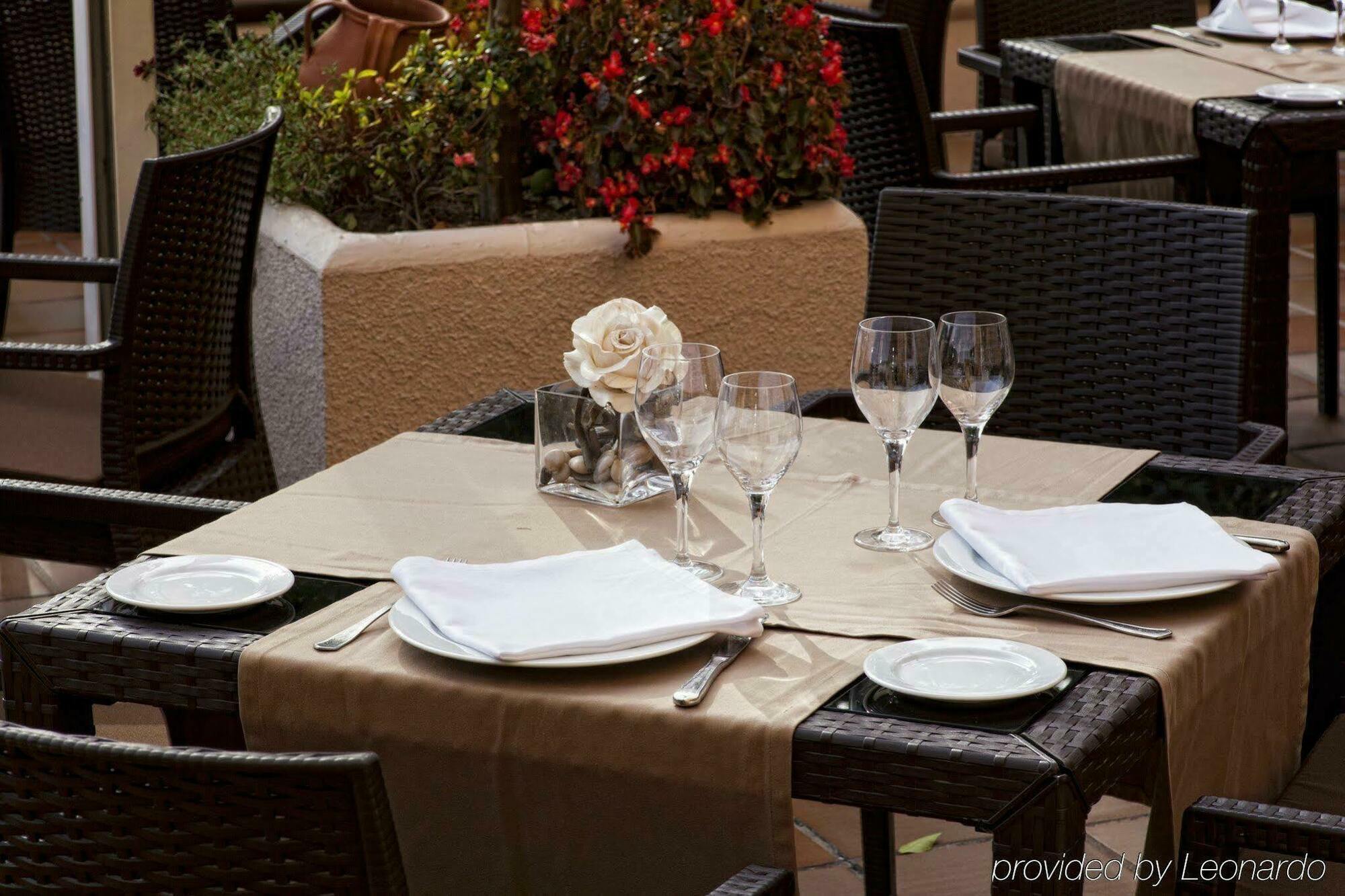 Hotel Barcelo V Centenario 4*